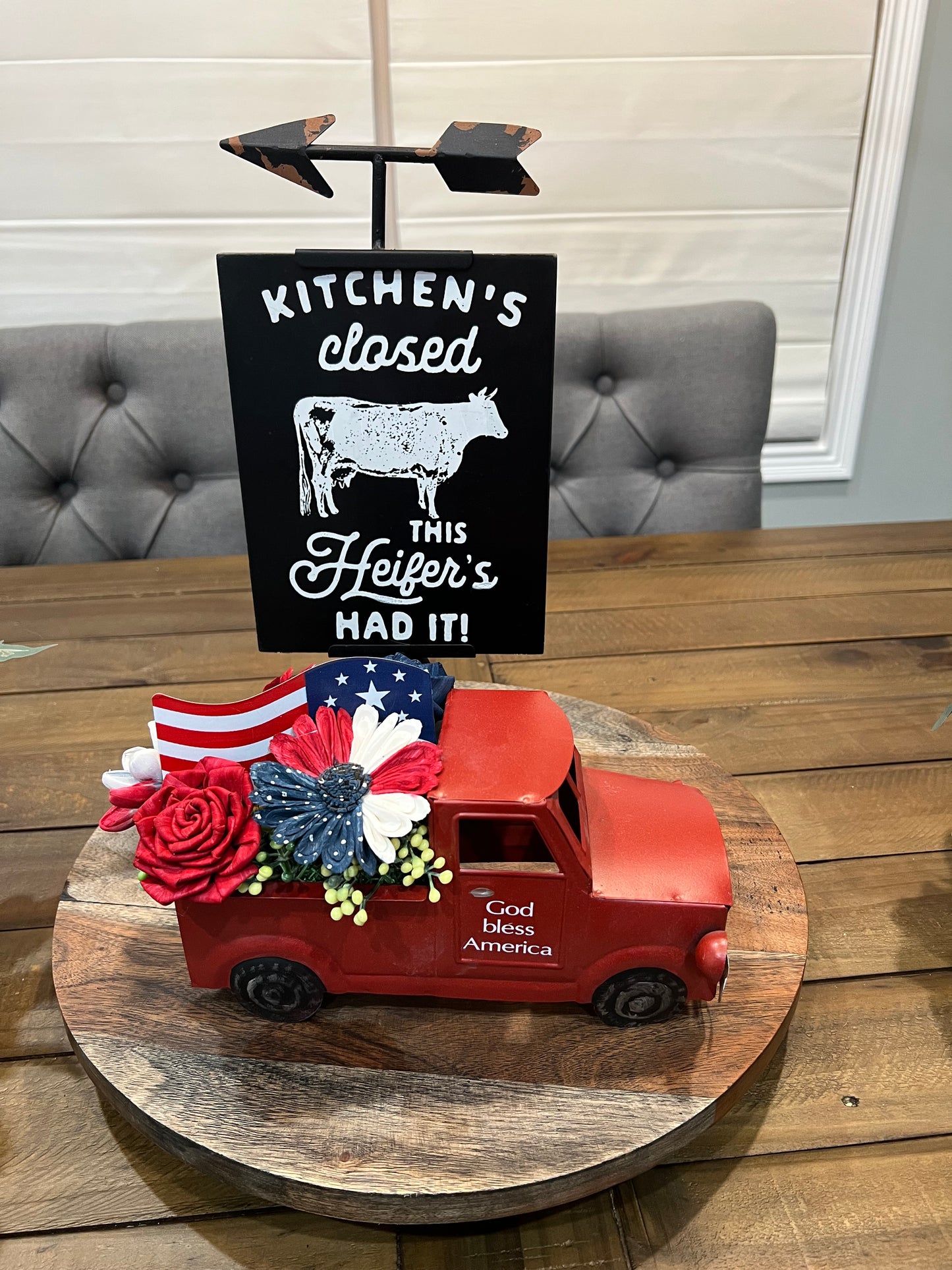 4TH OF JULY TRUCK FLORAL ARRANGEMENT WITH WORKING LIGHTS