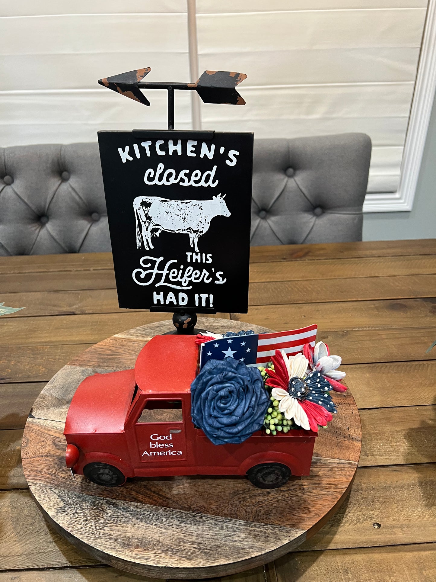 4TH OF JULY TRUCK FLORAL ARRANGEMENT WITH WORKING LIGHTS