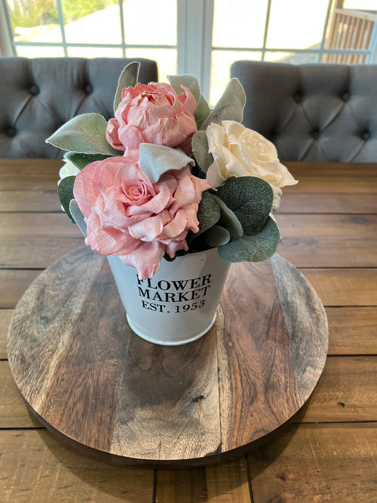FLORAL ARRANGEMENT