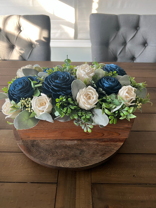 Box 12 inch Blue and white flowers